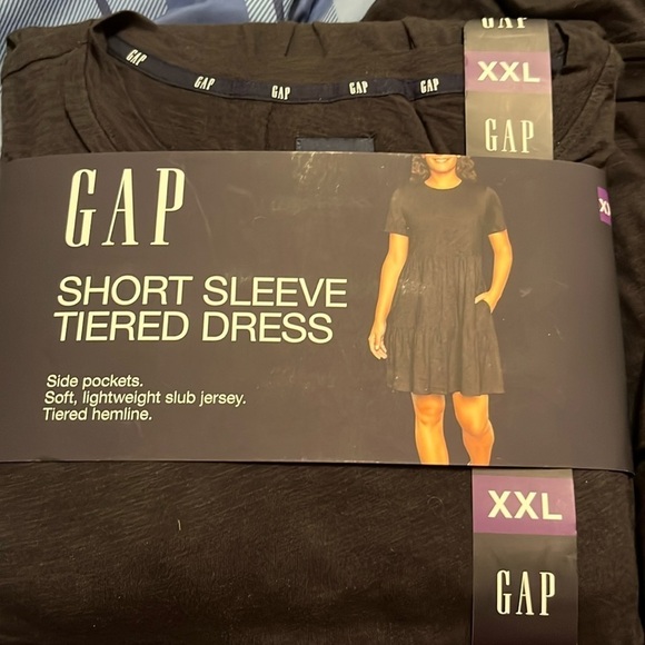 NWT Gap Ladies Short Sleeve Tiered Dress Black - Picture 4 of 5